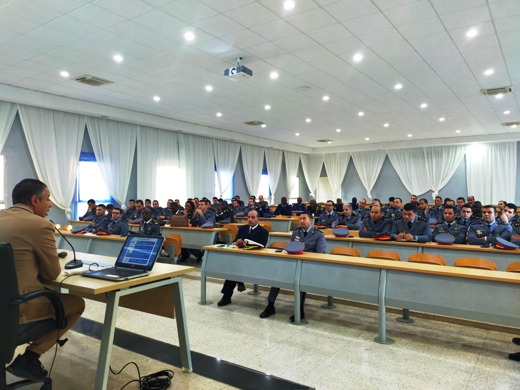 Visite à l’ISEM des officiers de l’Ecole Royale des Officiers de la Gendarmerie