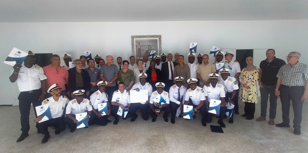 Cérémonie de clôture de la formation des officiers mécaniciens et des capitaines de navire à l’ISEM